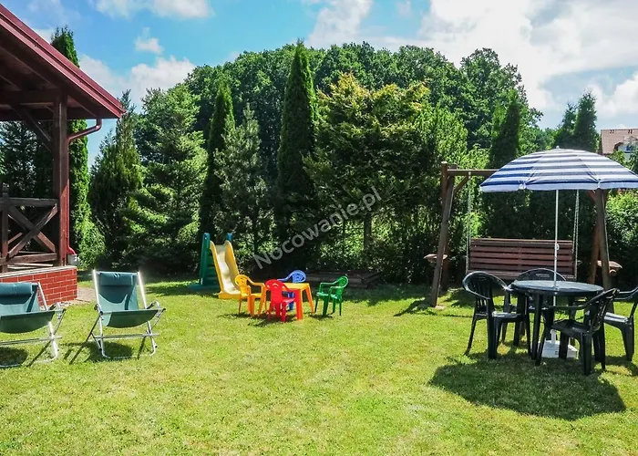 Wczasy Nad Baltykiem Dom Holiday home Rusinowo (Slawno)